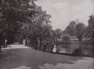 In Waterlow Park, Highgate door English Photographer
