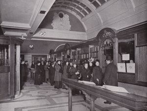 In de Carnegie Centrale Bibliotheek, Hammersmith door English Photographer