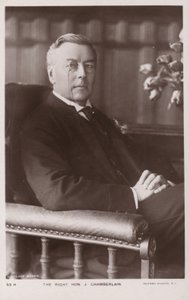 Joseph Chamberlain door English Photographer