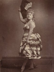 Katrine Munro door English Photographer