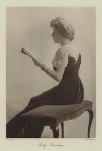 Lady Crossley (z/w foto) door English Photographer
