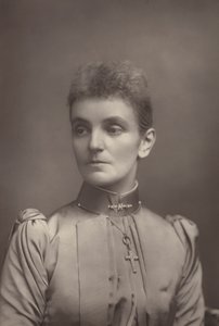 Lady Jeune door English Photographer