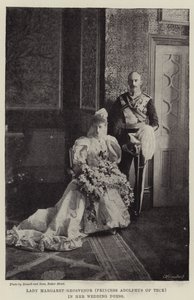 Lady Margaret Grosvenor (prinses Adolphus van Teck) in haar trouwjurk door English Photographer