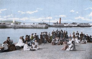 Largs, De Pier (kleur foto) door English Photographer