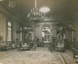 Lobby van het Cecil Hotel, Londen door English Photographer