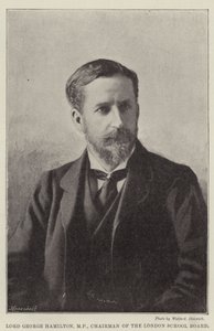 Lord George Hamilton, MP, voorzitter van de Londense schoolraad door English Photographer