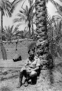 Louis Cohen, uit een album samengesteld door Majoor W H J Sale, 1943 door English Photographer