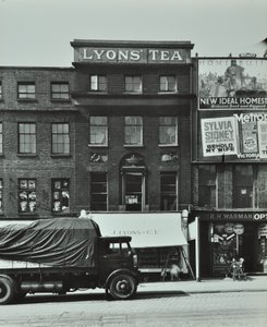 Lyons Coffee House, 7 Blackfriars Road, 1935
