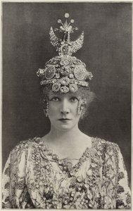 Mevrouw Sarah Bernhardt als Theodora door English Photographer
