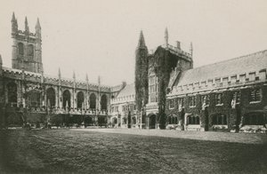 Klooster en toren van Magdalen College, Oxford door English Photographer
