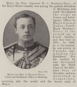 Majoor de Eerwaarde A Hanbury-Tracy, Censor en Inlichtingenofficier in Mafeking door English Photographer