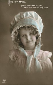 Mary, mooiste van de meisjes, met haar fascinerende krullen