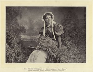 Miss Keith Wakeman, in Het Liefdesverhaal van de Professor door English Photographer