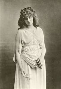 Miss Mary Anderson als Perdita (gravure) door English Photographer