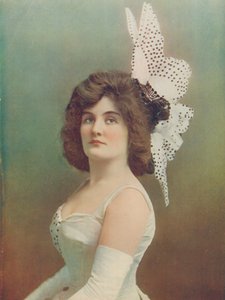 Miss Phyllis Rankin door English Photographer