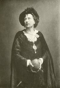 Mr Beerbohm Tree als Hamlet (gravure) door English Photographer