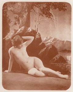 Nudistische kunst: Dame van het meer door English Photographer