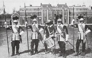 Piekeniers van de Honourable Artillery Company, Londen door English Photographer