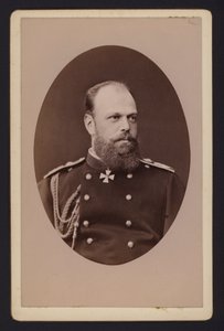 Portret, Tsaar Alexander III van Rusland door English Photographer