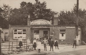 Postkantoor, Northwood, Londen door English Photographer