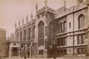 Ansichtkaart met de buitenkant van Inner Temple Hall door English Photographer