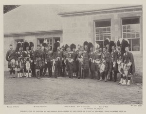 Presentatie van kleuren aan de Gordon Highlanders door de Prins van Wales bij Braikley, nabij Balmoral, 18 september door English Photographer