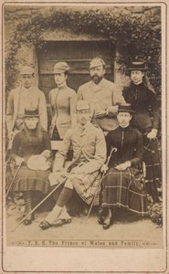 Prins van Wales in een portret met zijn familie door English Photographer