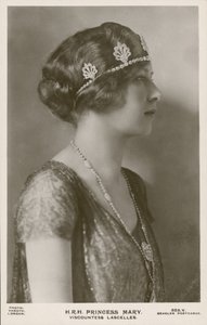 Prinses Mary, Viscountess Lascelles door English Photographer