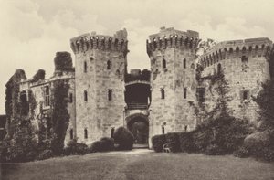 Raglan Castle, Hoofdpoort door English Photographer