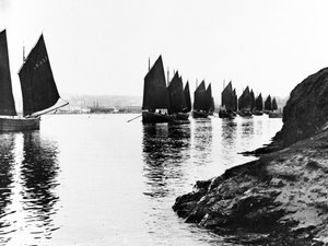 Regatta, Hayle Estuary, c.1890 door English Photographer