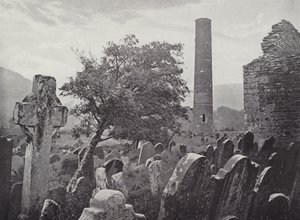 Ronde Toren, St Kevins Kruis en Keuken, Glendalough