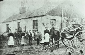 Saint Gothard Road: boerderijkoten, 1880 door English Photographer