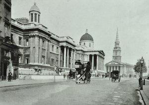 Saint Martin in the Fields en The National Gallery, Trafalgar Square, Westminster: noordzijde oostwaarts, 1896