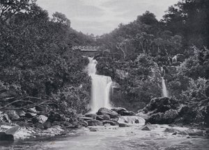 Schotland: Inversnaid Watervallen, Loch Lomond door English Photographer