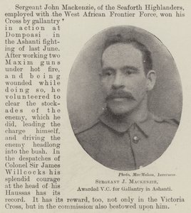 Sergeant J Mackenzie, onderscheiden met VC voor moed in Ashanti