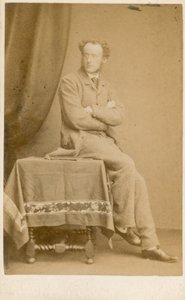 Sir John Everett Millais, kunstenaar door English Photographer