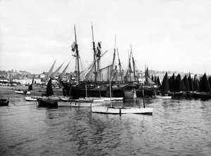 Haven van St Ives, c.1880-99 door English Photographer