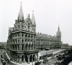 St Pancras Railway Station; foto van april 1899 door English Photographer