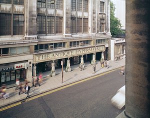 De Antieke Hypermarkt, Kensington High Street