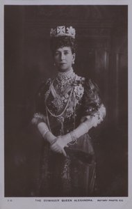 De weduwe koningin Alexandra door English Photographer