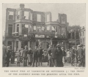 De Grote Brand in Yarmouth op 5 september, de Voorzijde van de Assembly Rooms de Ochtend na de Brand