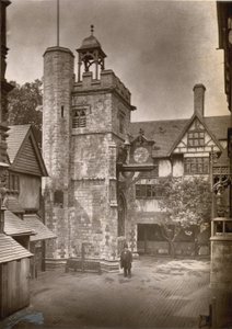 De Internationale Gezondheids Tentoonstelling in South Kensington: All-Hallows Staining en Butchers Row door English Photographer