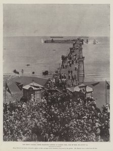 De Koningscruise, Hunne Majesteiten landen op Ramsey Pier, Isle of Man, op 25 augustus