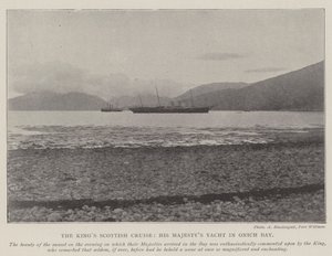 De Schotse cruise van de koning, het jacht van Zijne Majesteit in Onich Bay