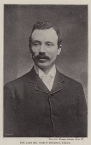 De overleden heer Joseph Thomson, FRGS door English Photographer
