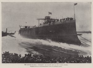 De tewaterlating van HMS Euryalus in Barrow, 20 mei, het schip te water