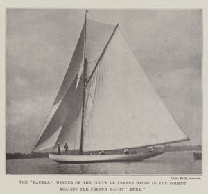 De Laurea, winnaar van de Coupe de France races in de Solent tegen het Franse jacht Anna