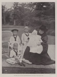 De koningin en haar jonge achterkleinkinderen, de familie van de hertog van York
