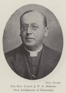 De eerwaarde kanunnik J P A Bowers, nieuwe aartsdiaken van Gloucester door English Photographer