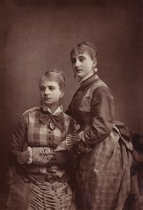 The Sisters Bransconibe door English Photographer